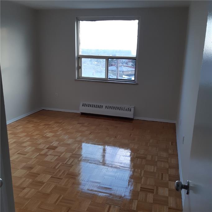3-bedroom suite at Duncanwoods Manor, North York, Toronto