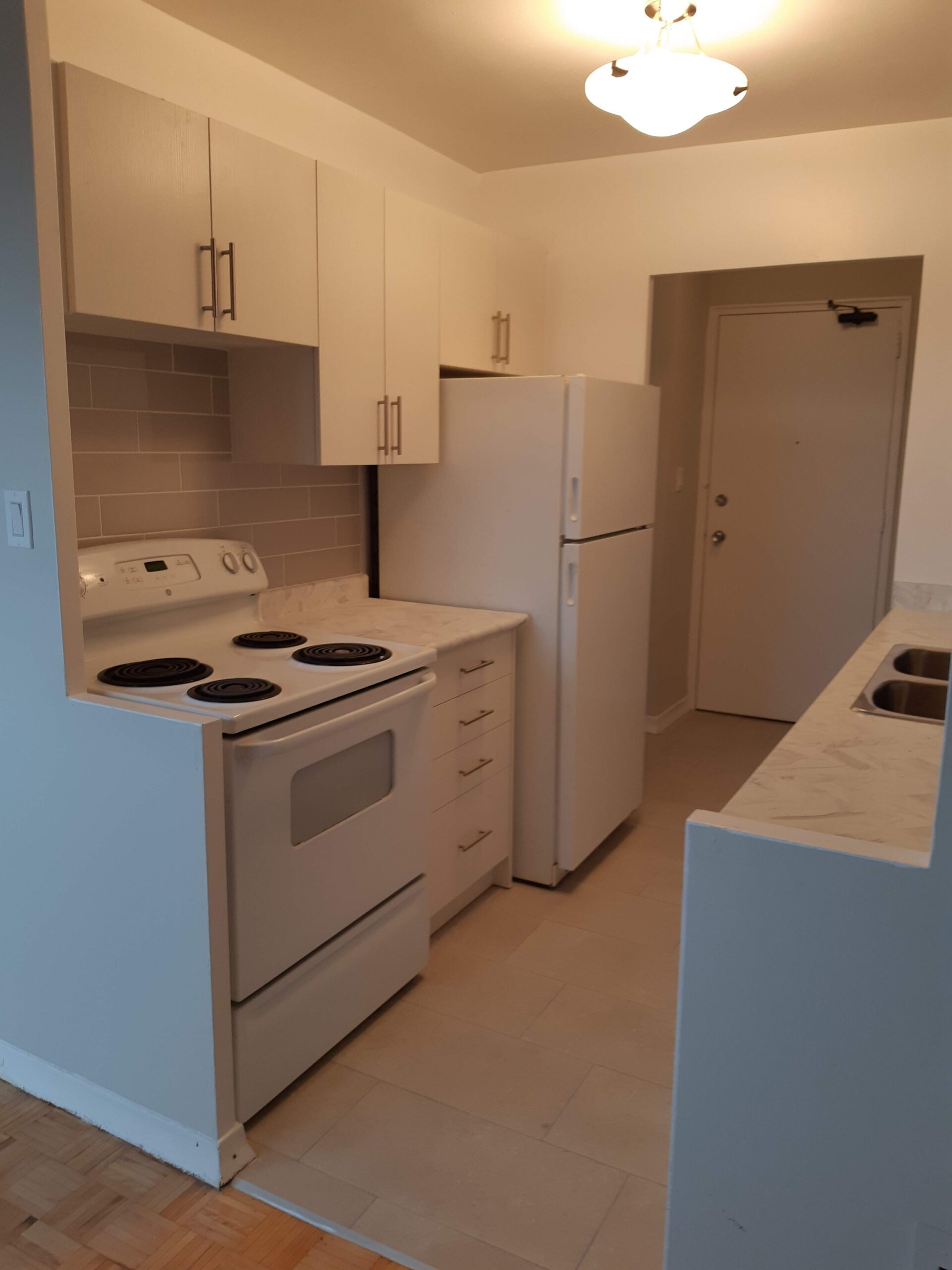 2-bedroom suite at Fairfield Towers, Etobicoke, Toronto