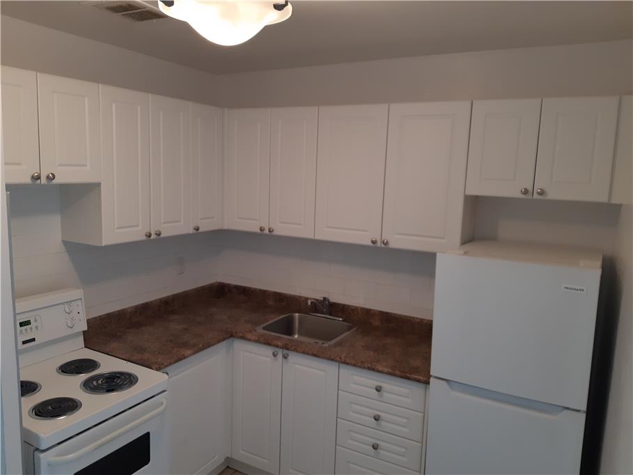 2-bedroom suite at Sandalwood Manor, Scarborough, Toronto